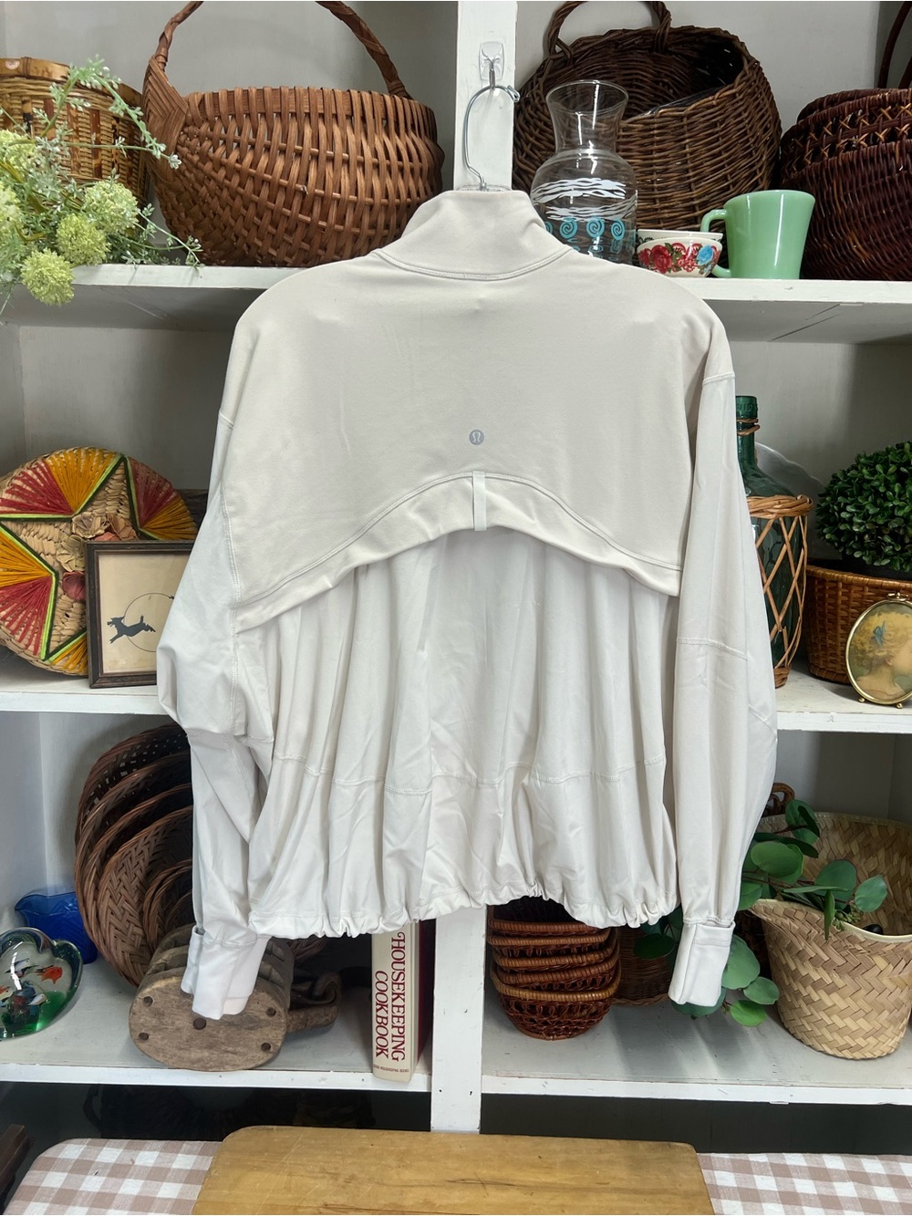 Lululemon athletic jacket size 2 cream color